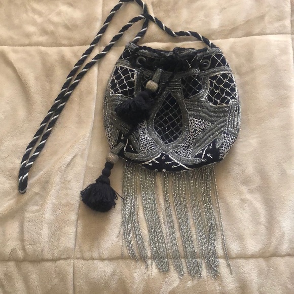 Moroccan fringe cross body - Picture 3 of 4